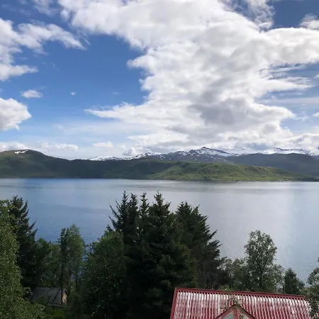 Hus Pa Bakken Apartmán Skaland